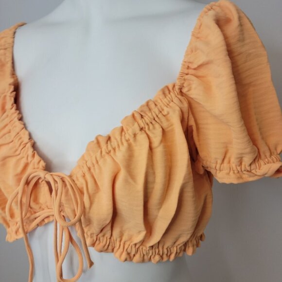 Love Tree  Crop Top - Picture 3 of 6